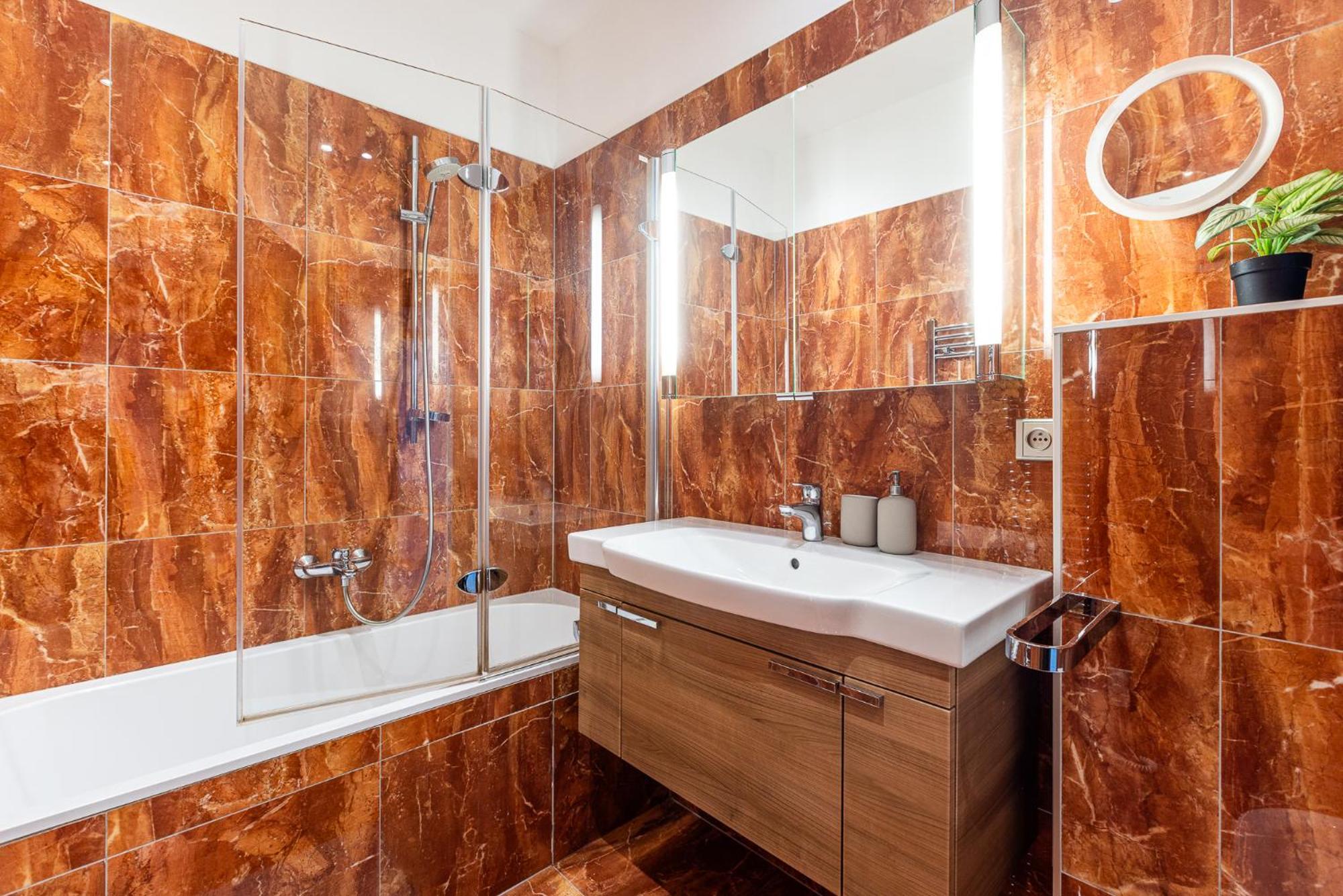 Nice Big Apartment 2Bds - Belgicka ปราก ภายนอก รูปภาพ